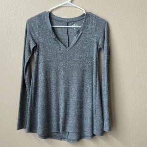 hollister gray long sleeve tee